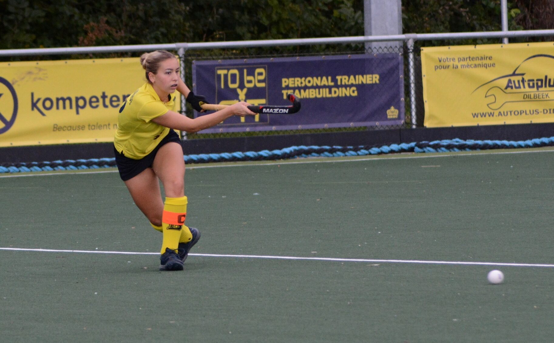 Field Hockey Marie De Grande OverBoarder Sports and Studies and